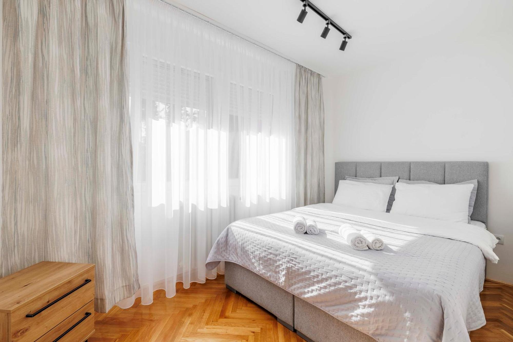 Sari City Center Apartment Novi Sad Exterior photo